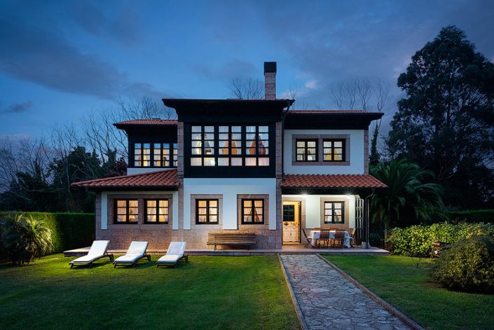Fotógrafo profesional de casas rurales hoteles alquiler vacacional asturias airbnb booking LLanes Gulpiyuri playa Naves