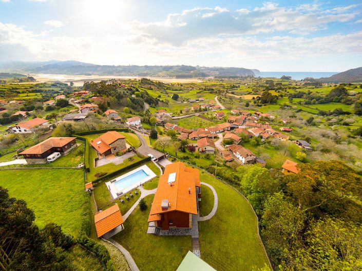 fotografía aéra casas rurales asturias fotógrafo profesional