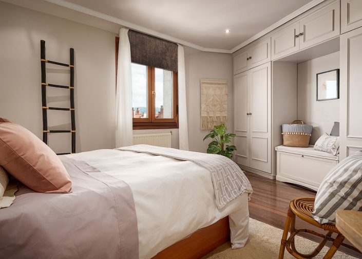 fotografía profesional de fotógrafo de interiores y home staging para marketing inmobiliario de venta de piso en Asturias Gijón