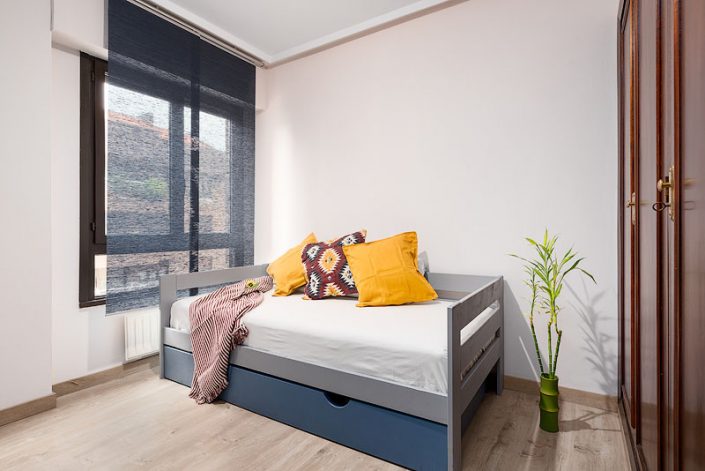 marketing inmobiliario home staging diseño de interiores fotografía profesional Emilio Zaera fotógrafo asturias dormitorio alquiler piso gijón