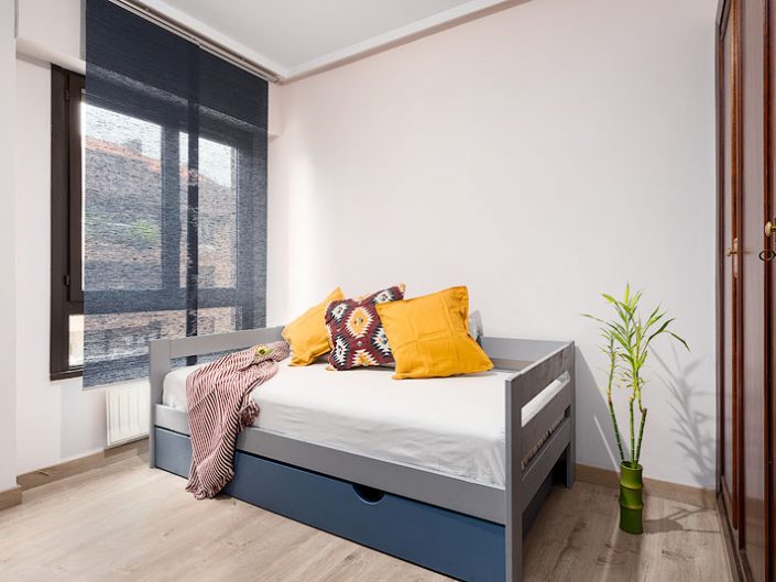 marketing inmobiliario home staging diseño de interiores fotografía profesional Emilio Zaera fotógrafo asturias dormitorio alquiler piso gijón