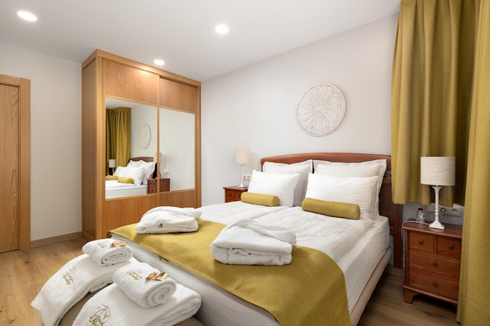 Fotógrafo profesional casa rural asturalqui cangas de onis asturias picos de europa dormitorio doble turismo vacacional